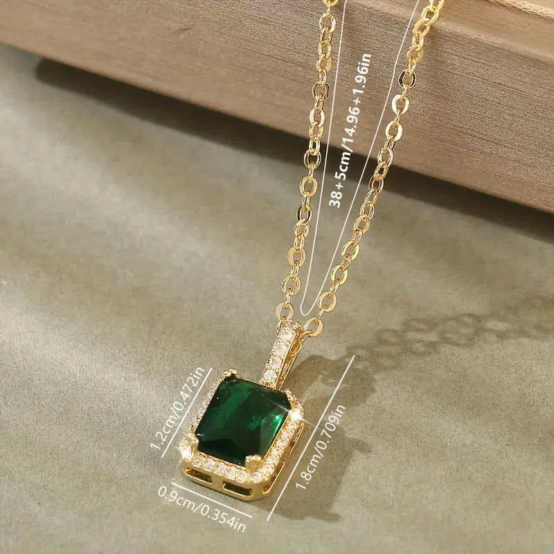 Halo Rectangular Necklace in Gold and Emerald
